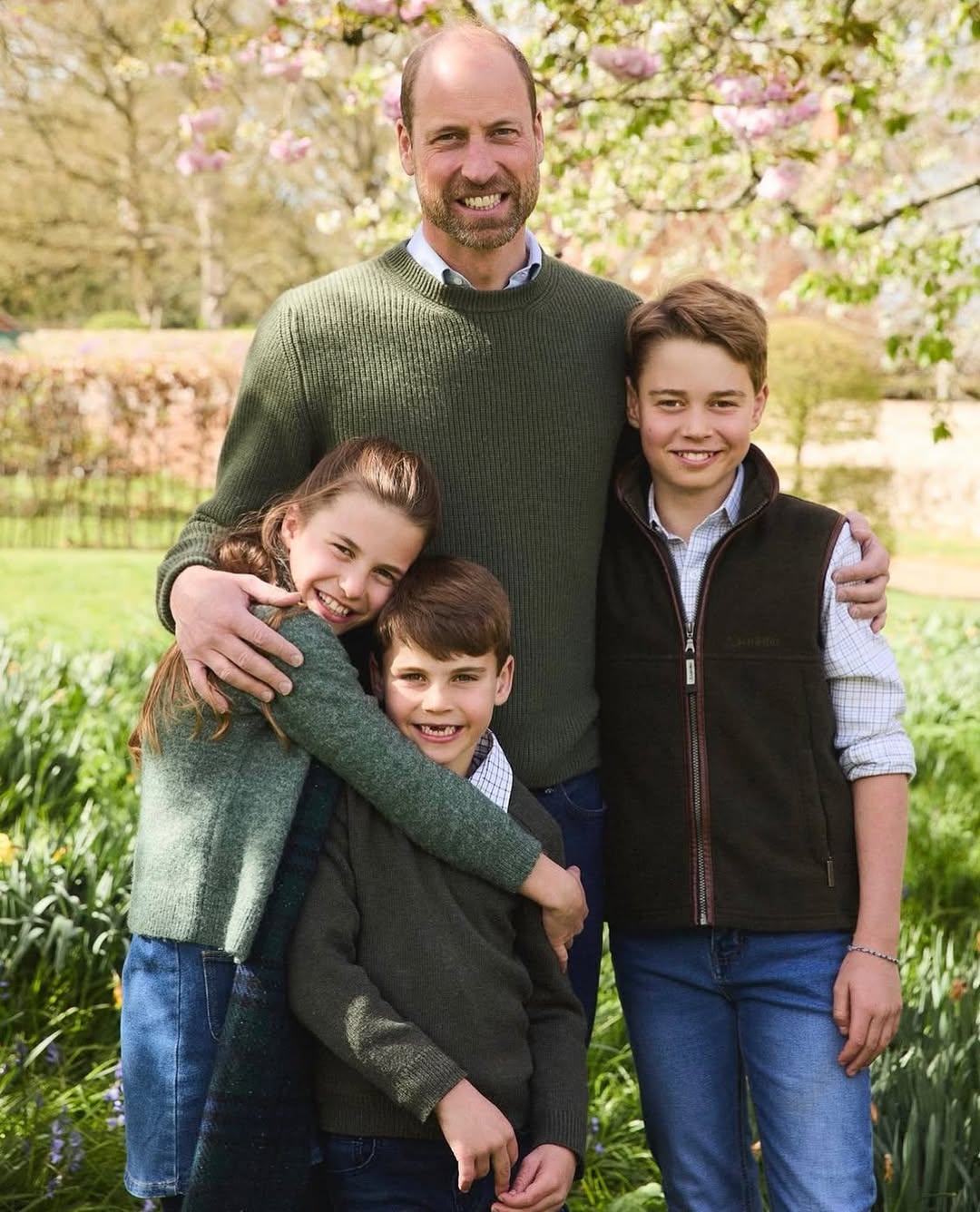 happy-fathers-day-1-3-june-15th-2025-1750070921.Photo - The Prince of Wales, Prince George of Wales, Princess Charlotte of Wales and Prince Louis of Wales pose for an official portrait in April 2025, to mark Fathe.jpg